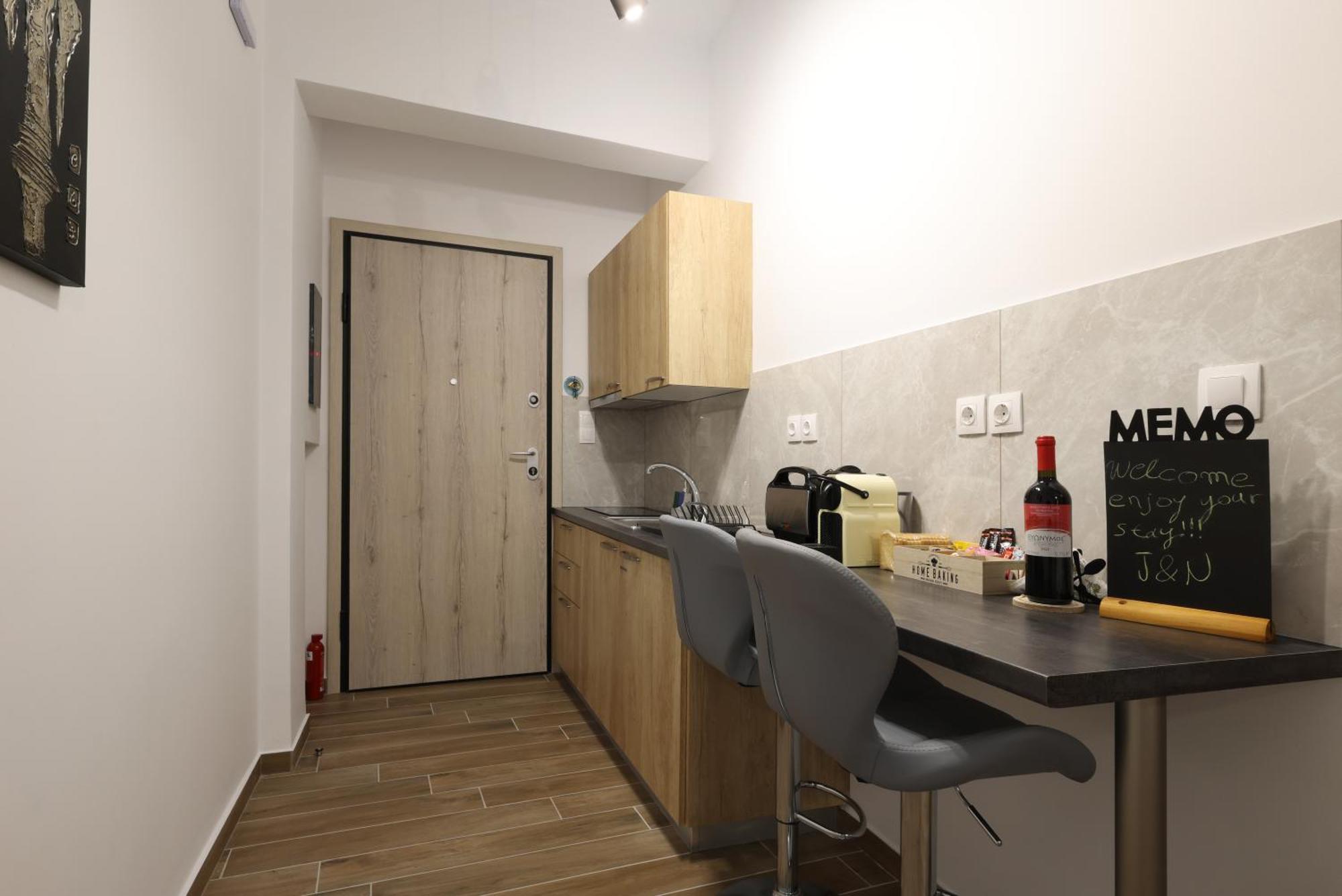 J&N Home Monastiraki أثينا المظهر الخارجي الصورة