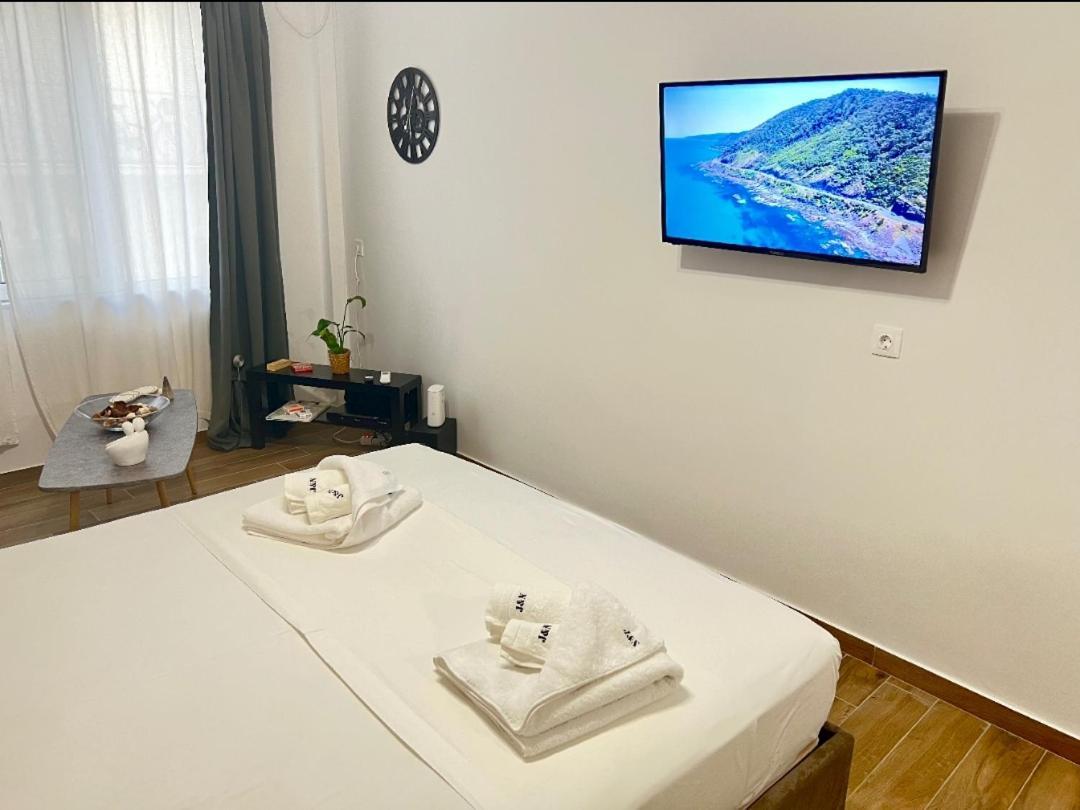 J&N Home Monastiraki أثينا المظهر الخارجي الصورة